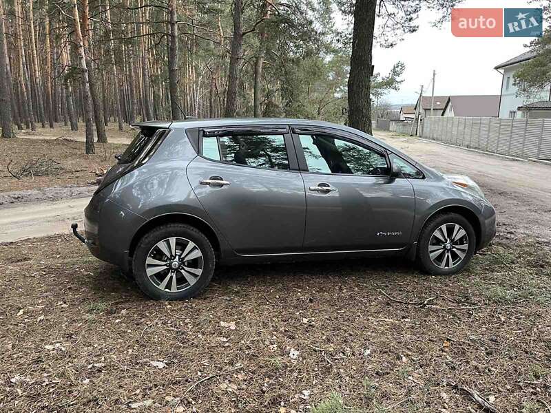 2017 nissan leaf