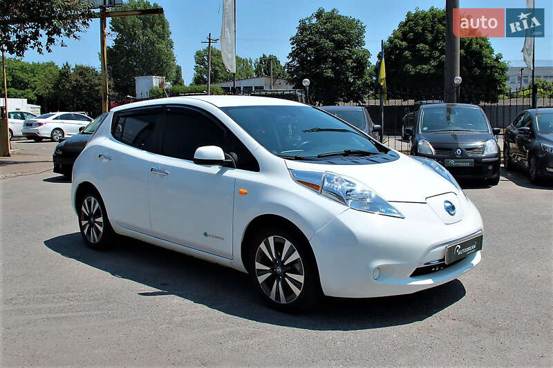 2015 nissan leaf
