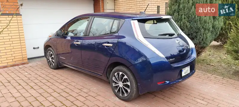 2016 nissan leaf