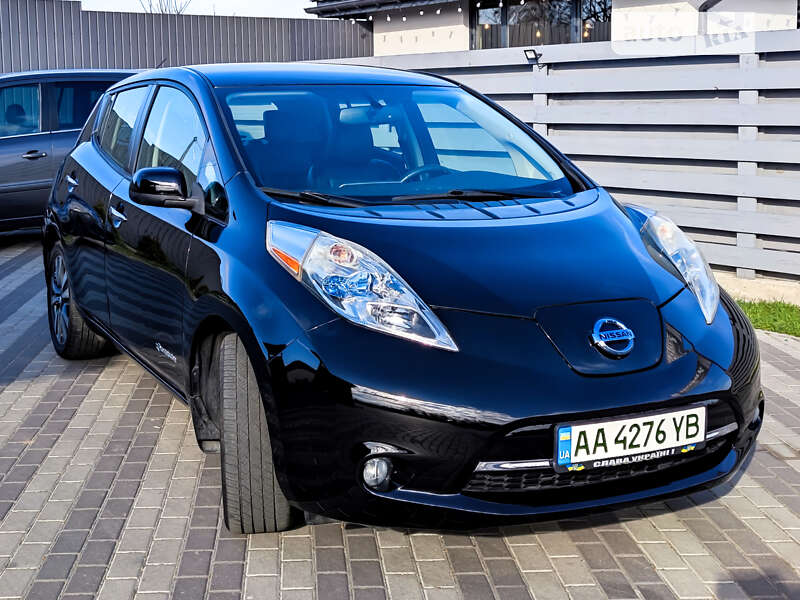 2016 nissan leaf