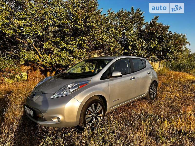 2017 nissan leaf