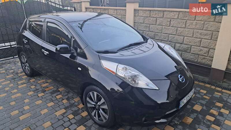2016 nissan leaf