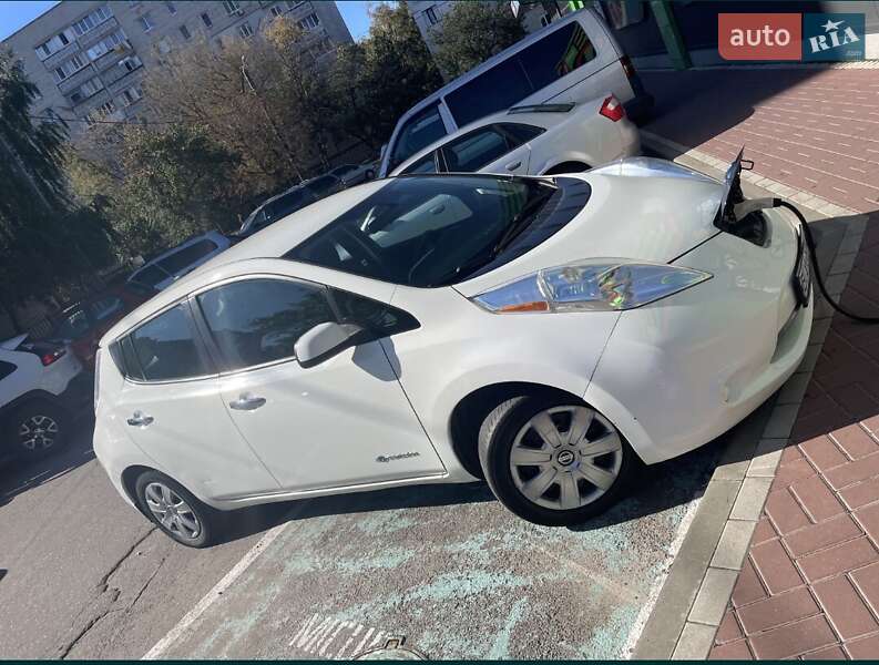 2017 nissan leaf