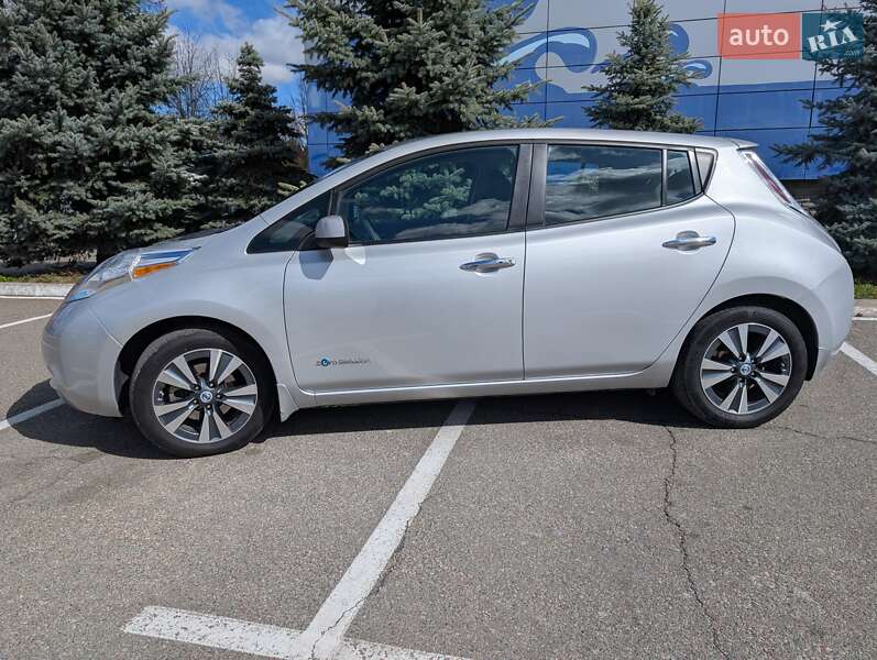 2017 nissan leaf