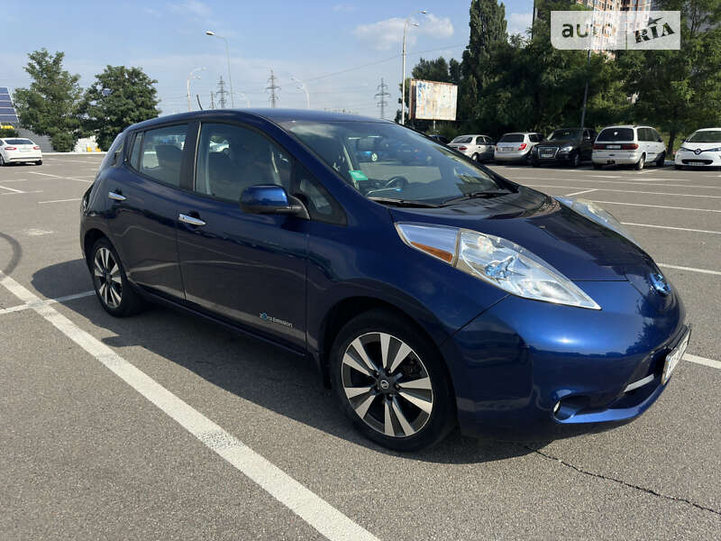 2016 nissan leaf