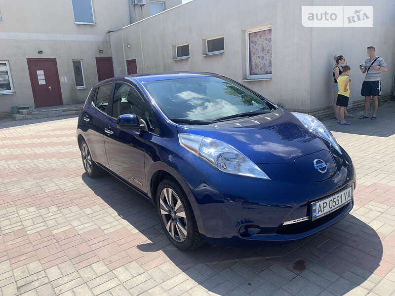 2016 nissan leaf