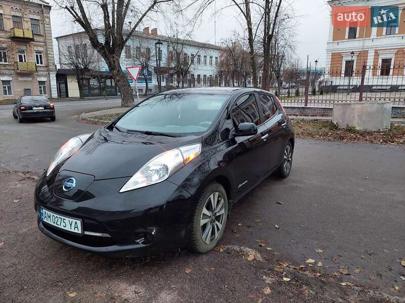 2016 nissan leaf