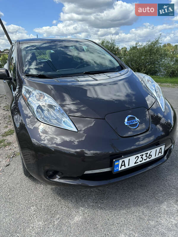2016 nissan leaf