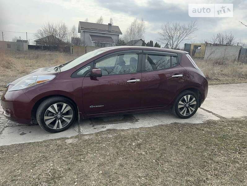 2015 nissan leaf