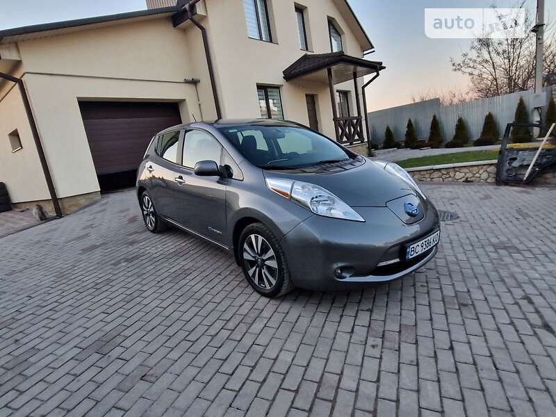 2015 nissan leaf