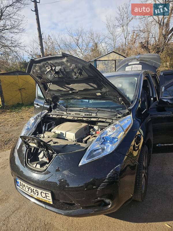 2016 nissan leaf