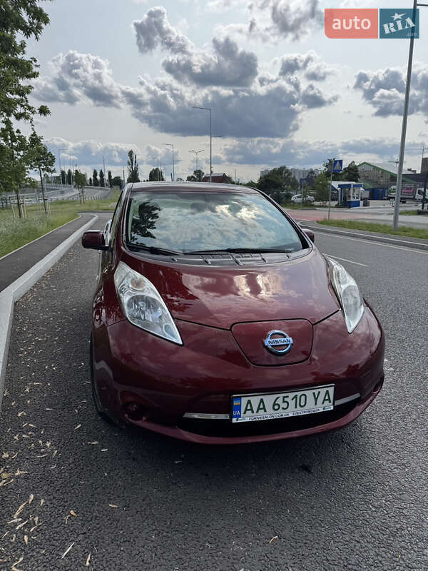 2015 nissan leaf
