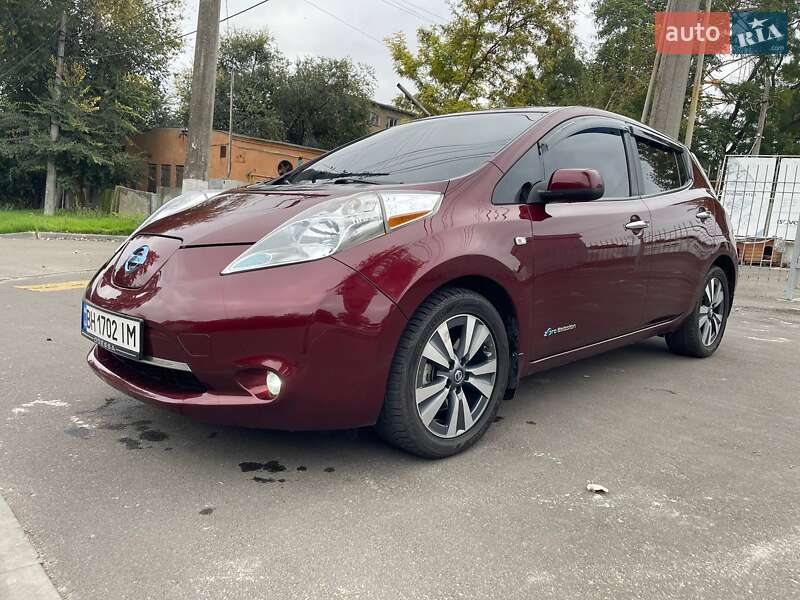 2016 nissan leaf