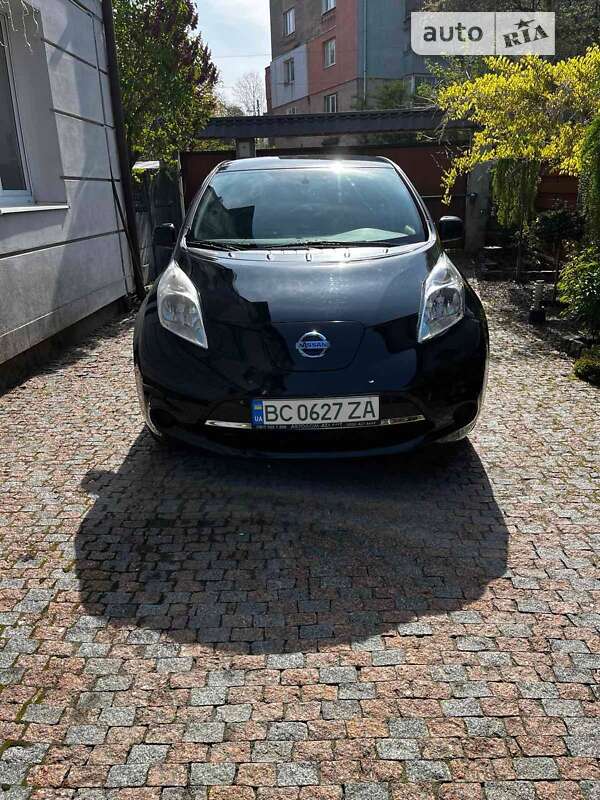 2016 nissan leaf