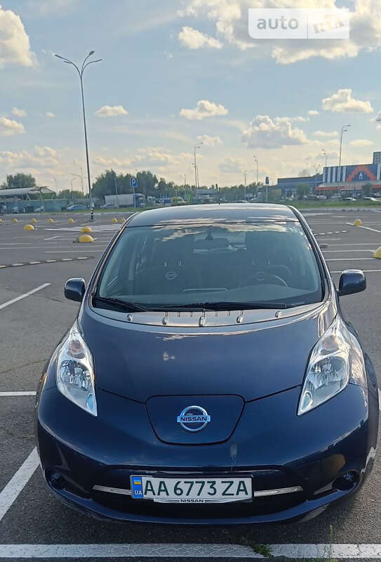 2016 nissan leaf