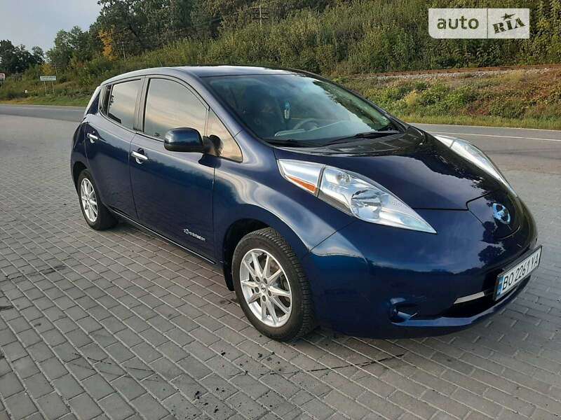 2016 nissan leaf