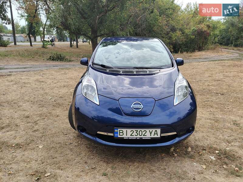 2016 nissan leaf
