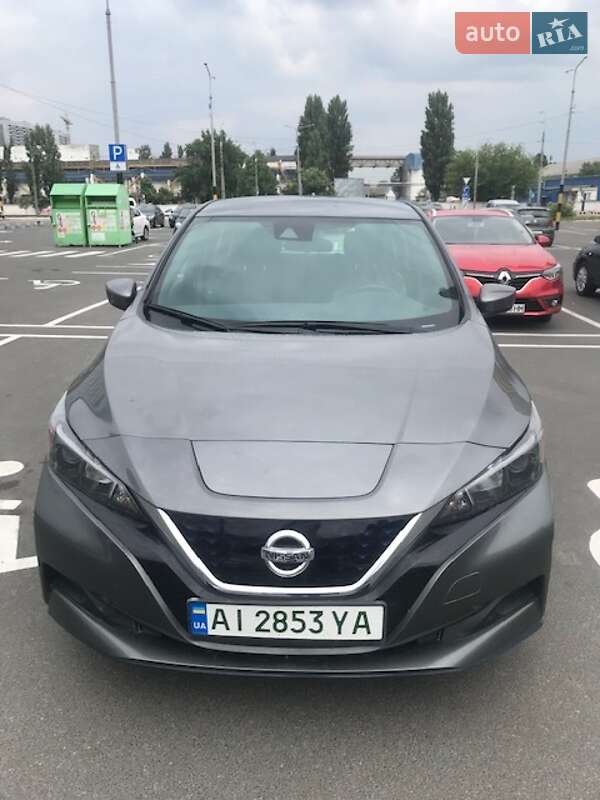 2021 nissan leaf