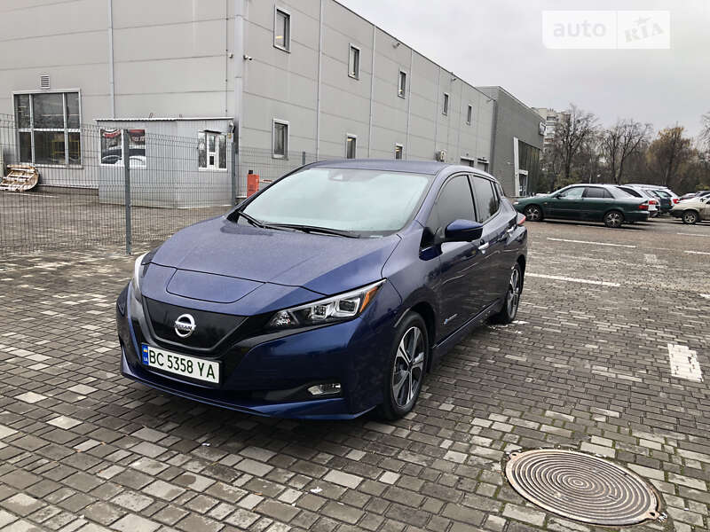 2019 nissan leaf