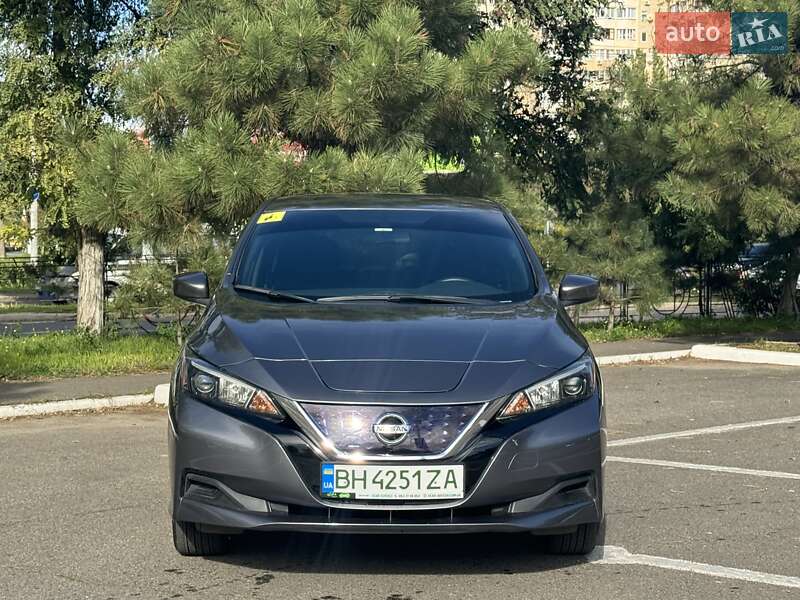 2019 nissan leaf