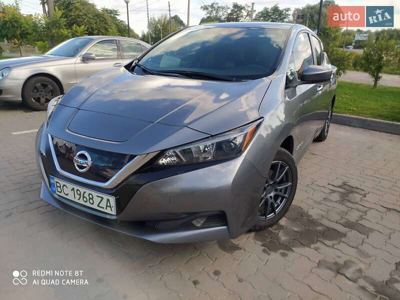 2019 nissan leaf