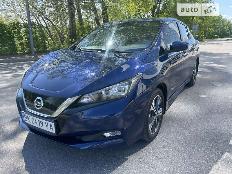 2019 nissan leaf