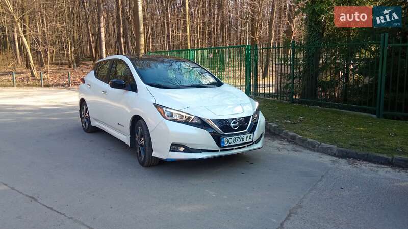 2019 nissan leaf