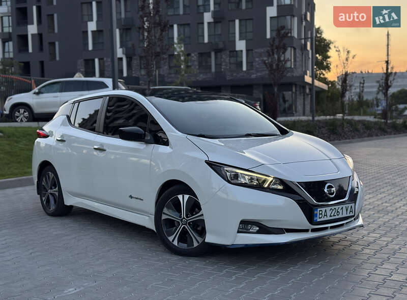 2019 nissan leaf