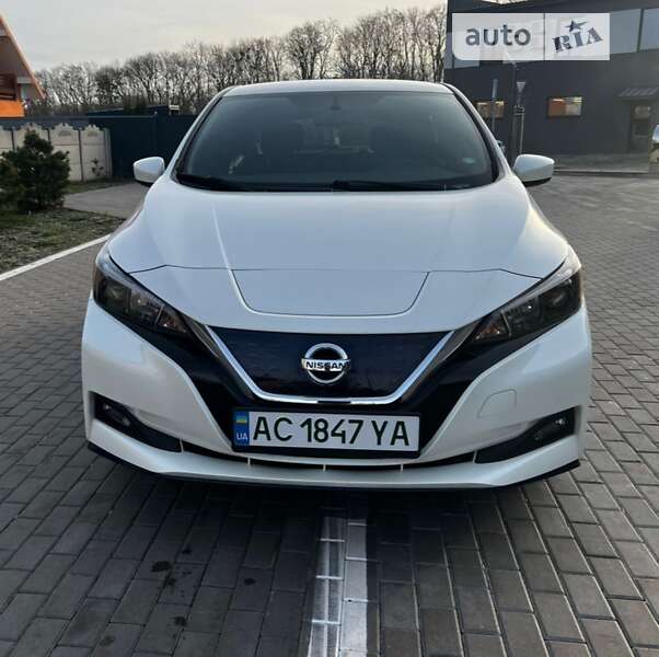 2019 nissan leaf