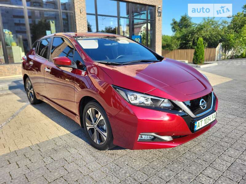2021 nissan leaf