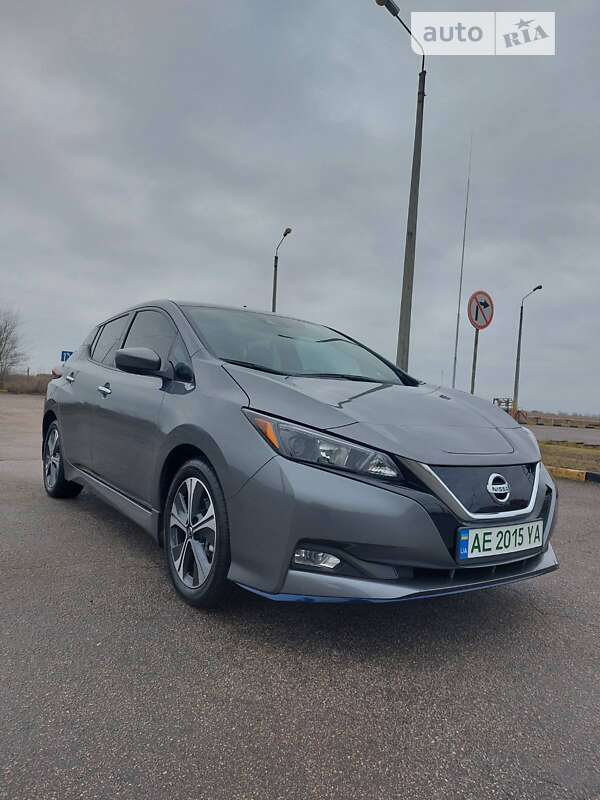 2021 nissan leaf