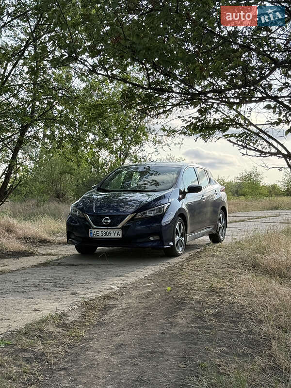2020 nissan leaf