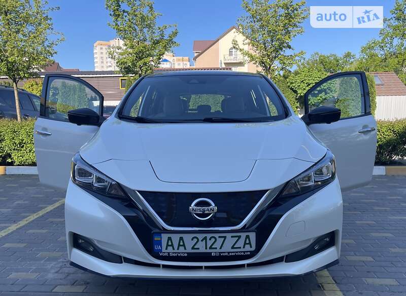 2020 nissan leaf