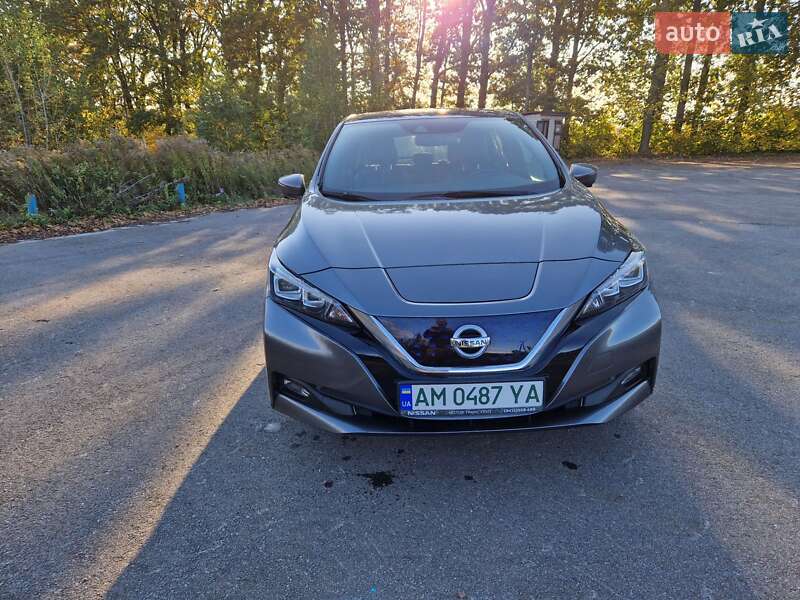 2020 nissan leaf