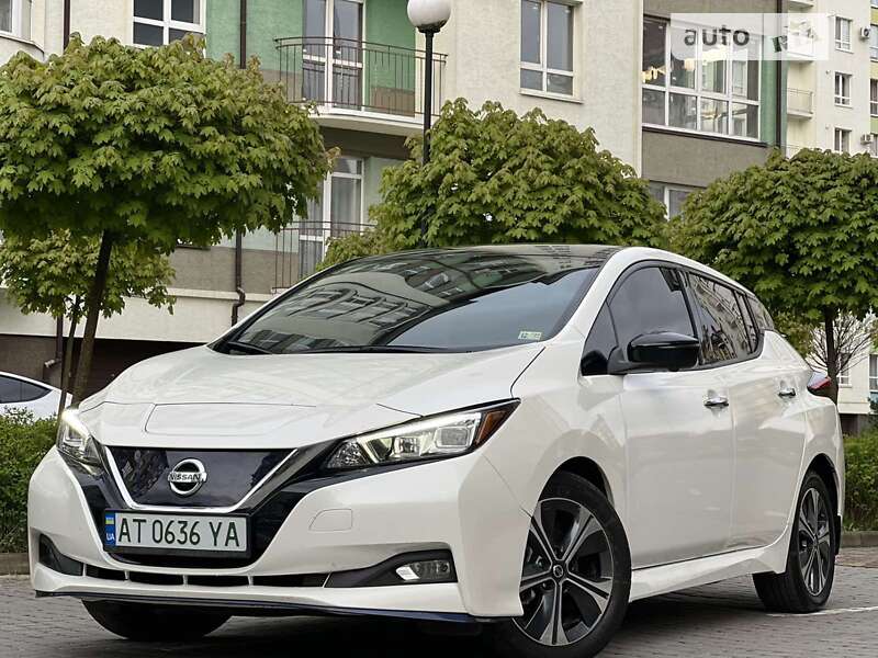 2020 nissan leaf