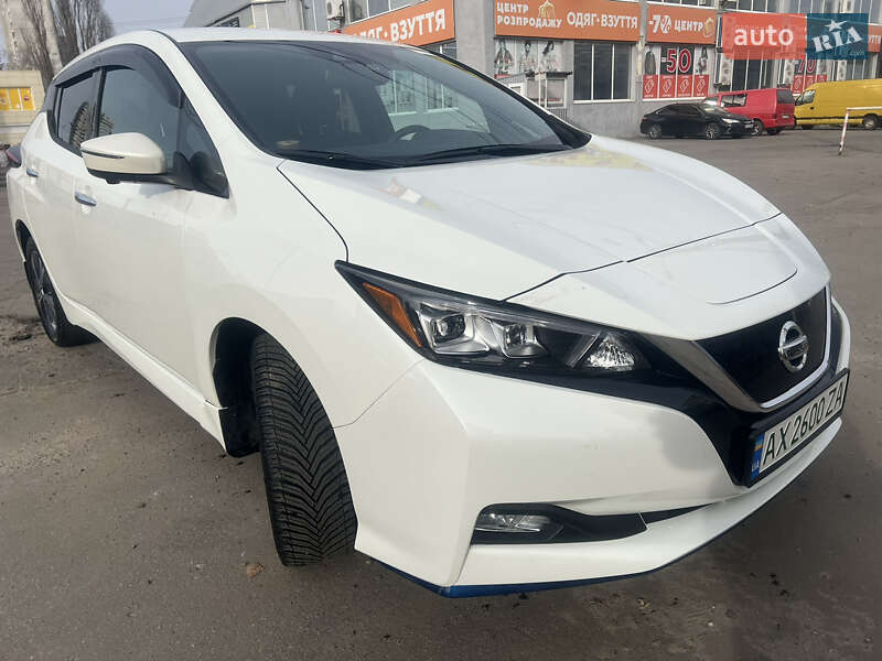2021 nissan leaf