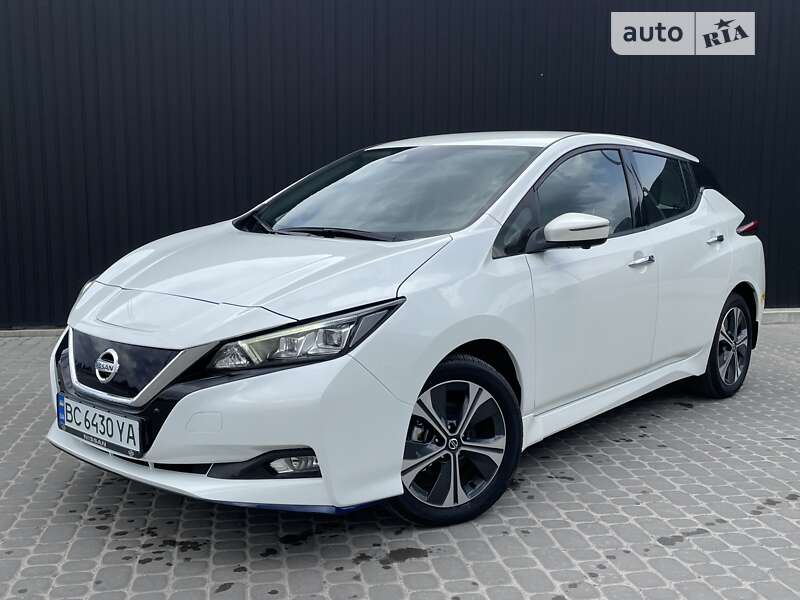 2021 nissan leaf