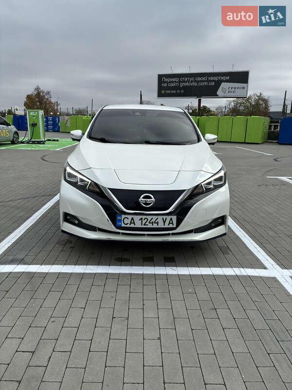 2021 nissan leaf