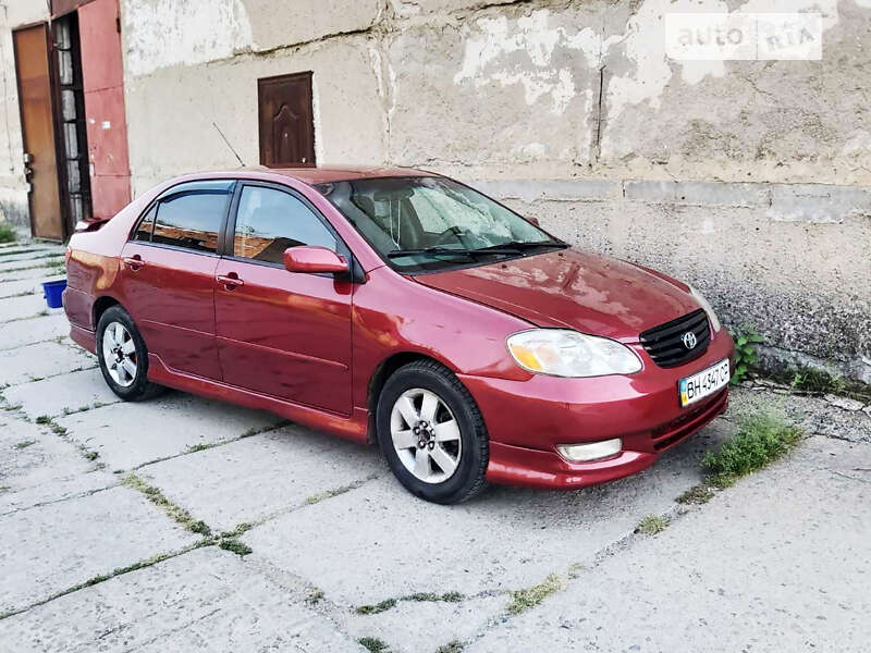 2004 toyota corolla