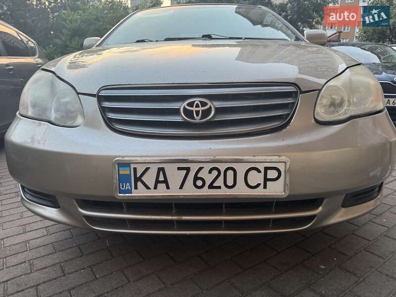 2004 toyota corolla