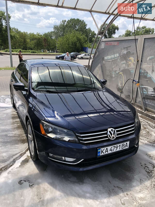 2015 VOLKSWAGEN Passat