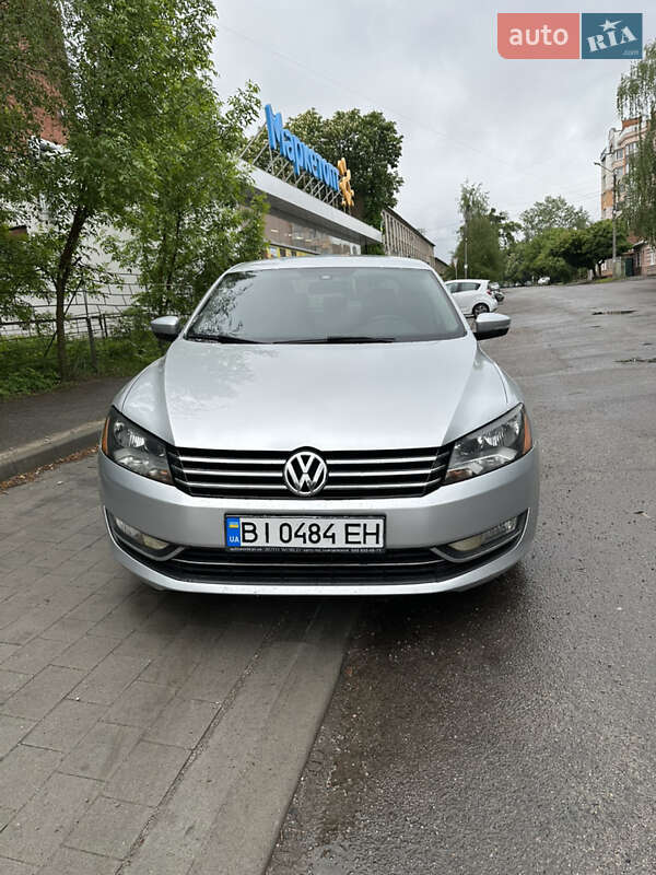 2015 VOLKSWAGEN Passat