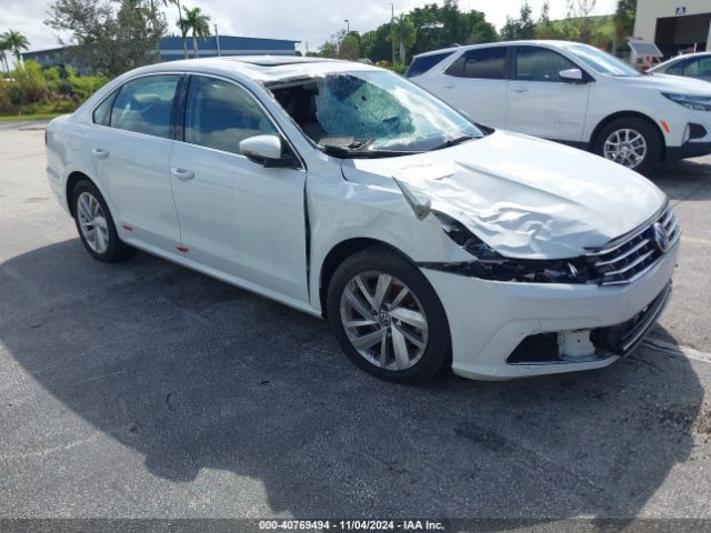 2018 VOLKSWAGEN Passat
