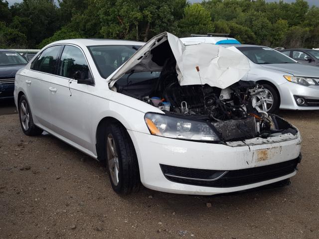 2012 VOLKSWAGEN Passat