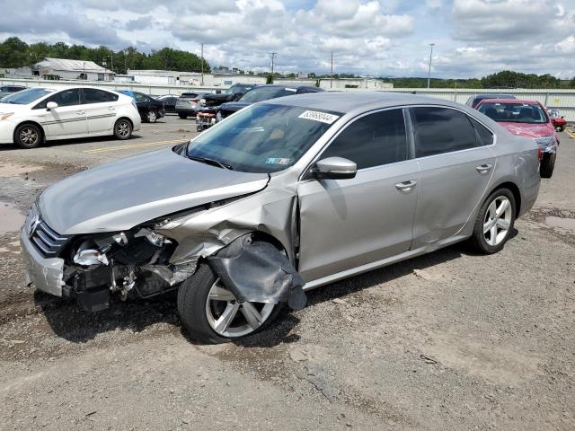 2013 VOLKSWAGEN Passat