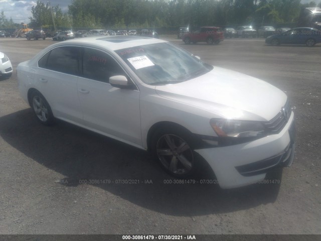 2013 VOLKSWAGEN Passat