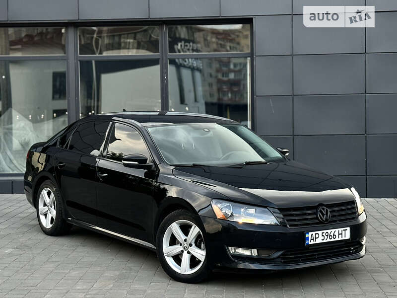 2014 VOLKSWAGEN Passat