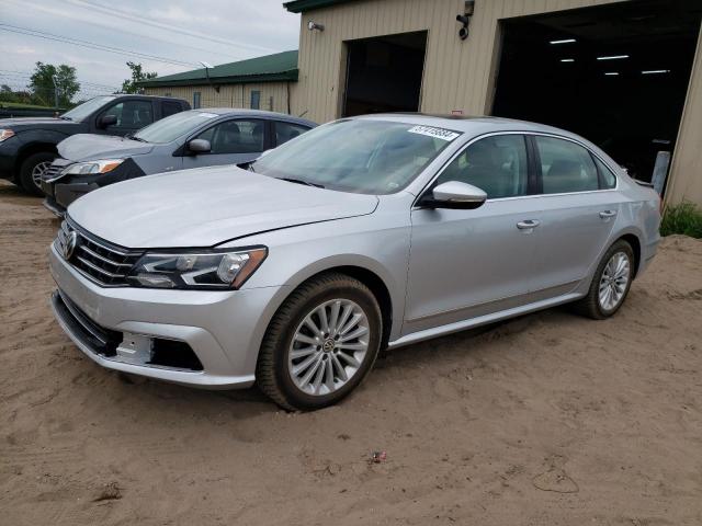 2017 VOLKSWAGEN Passat