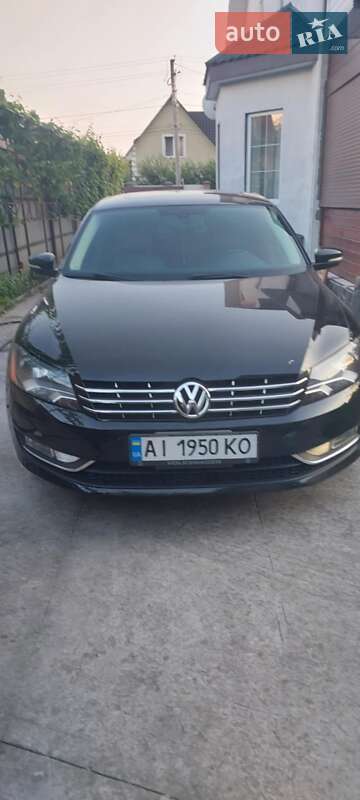 2015 VOLKSWAGEN Passat