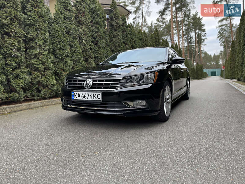 2016 VOLKSWAGEN Passat